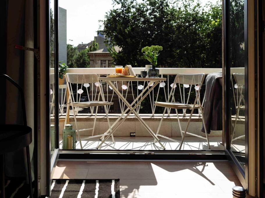 Bright 2Br Apartment - Top Location - City Balcony Bucharest Exterior photo