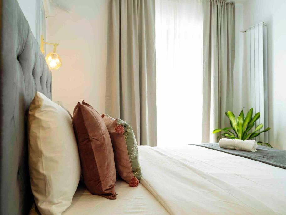 Bright 2Br Apartment - Top Location - City Balcony Bucharest Exterior photo