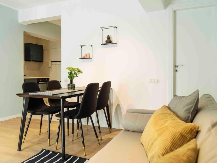 Bright 2Br Apartment - Top Location - City Balcony Bucharest Exterior photo